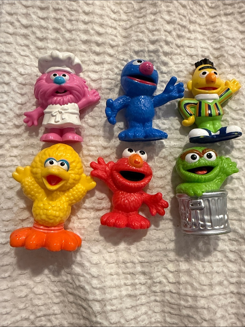 Sesame Street Mini Figure Set - Yellow, Red, Blue, Green, Pink, Orange